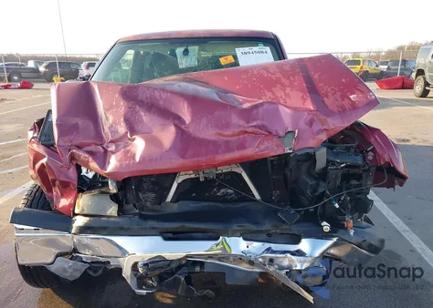 2004 Chevrolet Silverado 1500 Ls из США, поврежденный, VIN 2GCEC19V241208764